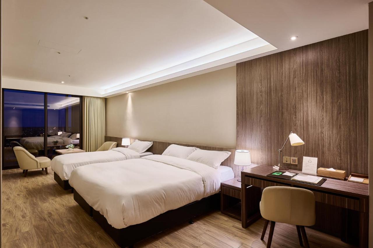 Cuncyue Hot Spring Resort Luodong Εξωτερικό φωτογραφία Deluxe Room