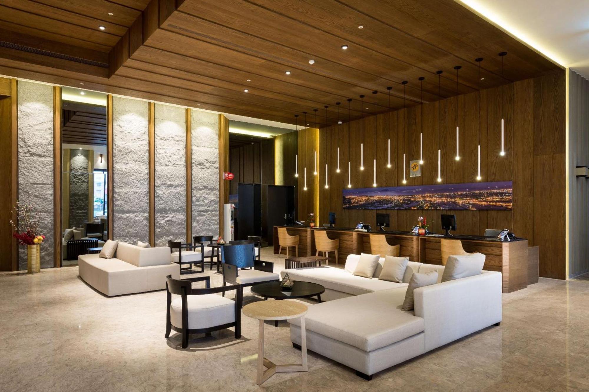 Cuncyue Hot Spring Resort Luodong Εξωτερικό φωτογραφία The lobby of the hotel